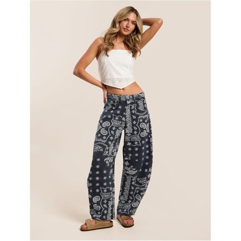 VEVERET High Rise Paisley Black Barrel Jeans S Boho Y2K Grunge Statement Denim